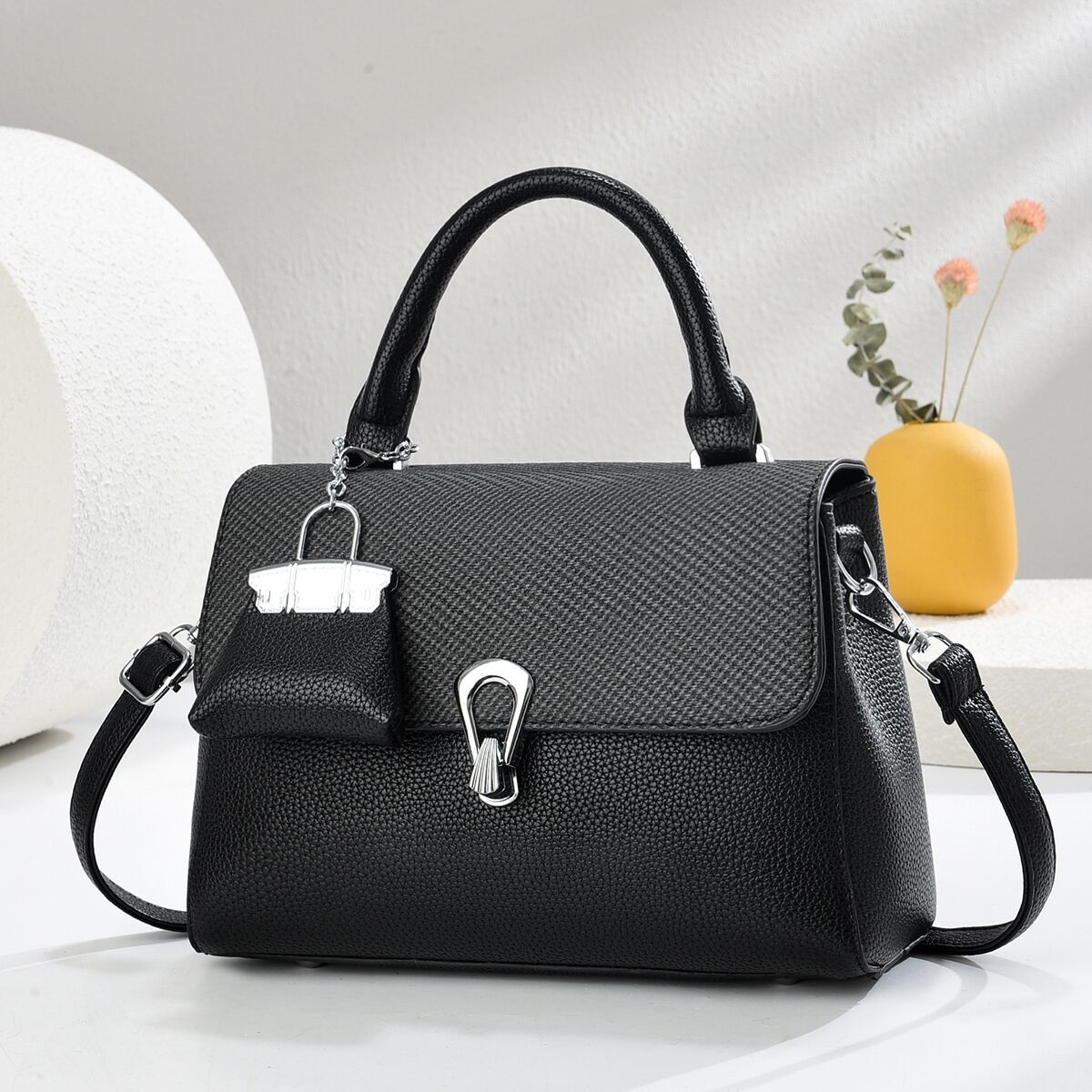 Temperamento nuevo bolso de mensajero 2025 bolso de mano coreano exquisito bolso de hombro bolso de mujer mujer de moda mujer todo fósforo
