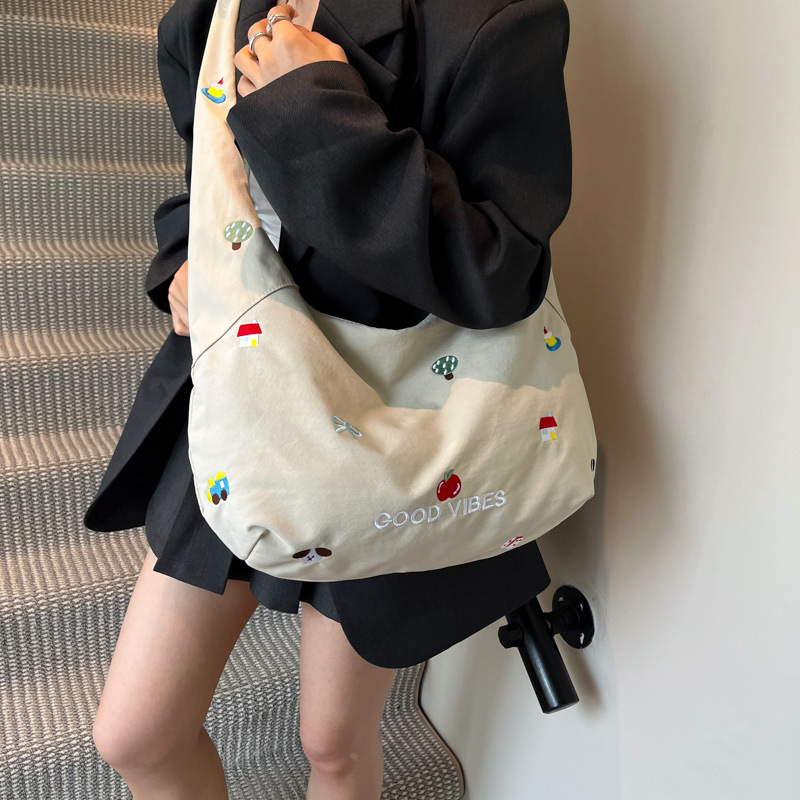 韓国風刺繍ナイロンバッグクロスボディバッグレディース新しいニッチデザイン大容量通勤ショルダーバッグトートバッグ|undefined
