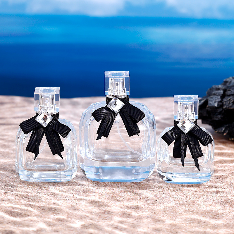 高档透明玻璃香水瓶多规格按压喷雾瓶卡口分装瓶便携式厚底玻璃瓶