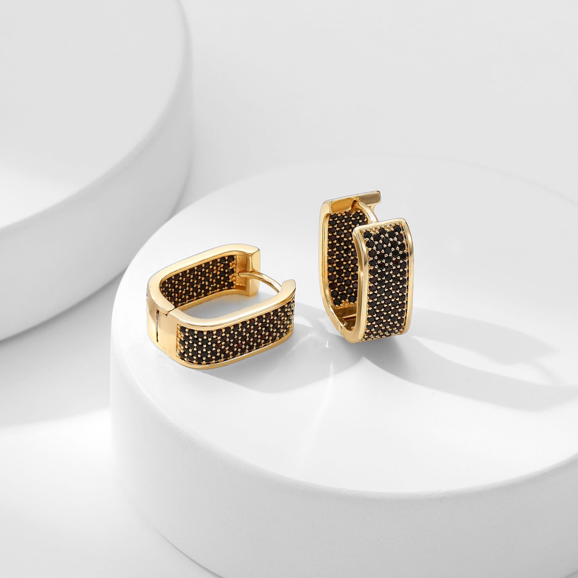 Daily Occasion 1 Pair Elegant Geometric Copper Zircon Earrings