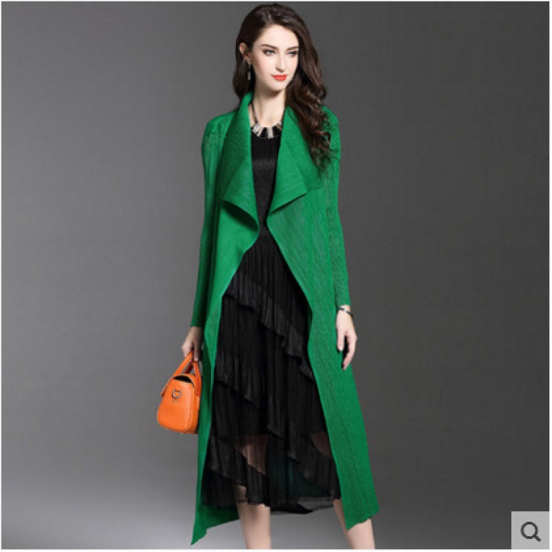 2026 Autumn Solid Color Elegant New Miyake Pleated Women's Trench Coat Long Cape Jacket Plus Size Fashion Women's Clothing