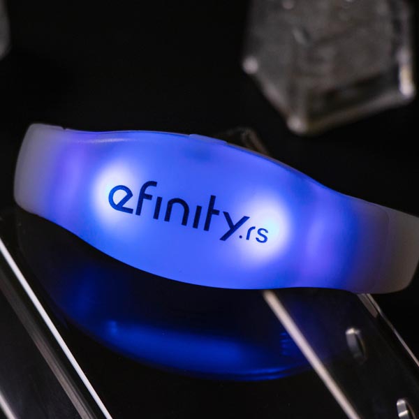 Pulsera luminosa LED de control remoto DMX personalizada, apoyo para actividades de concierto, accesorios de vítores, Bracelet LED