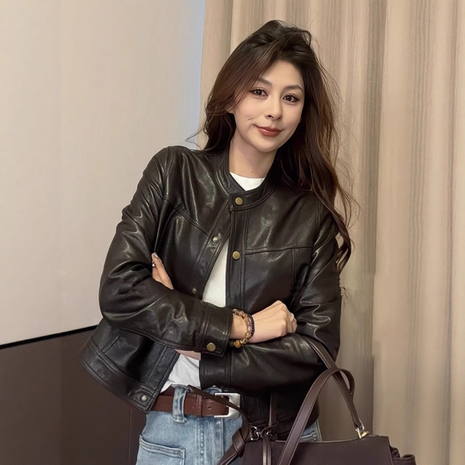 Haining 2025 New Autum Genuine Leather Jacket Women's Short High-End Round Neck Goatskin Jacket Vegetable Tanned Leather Jacket