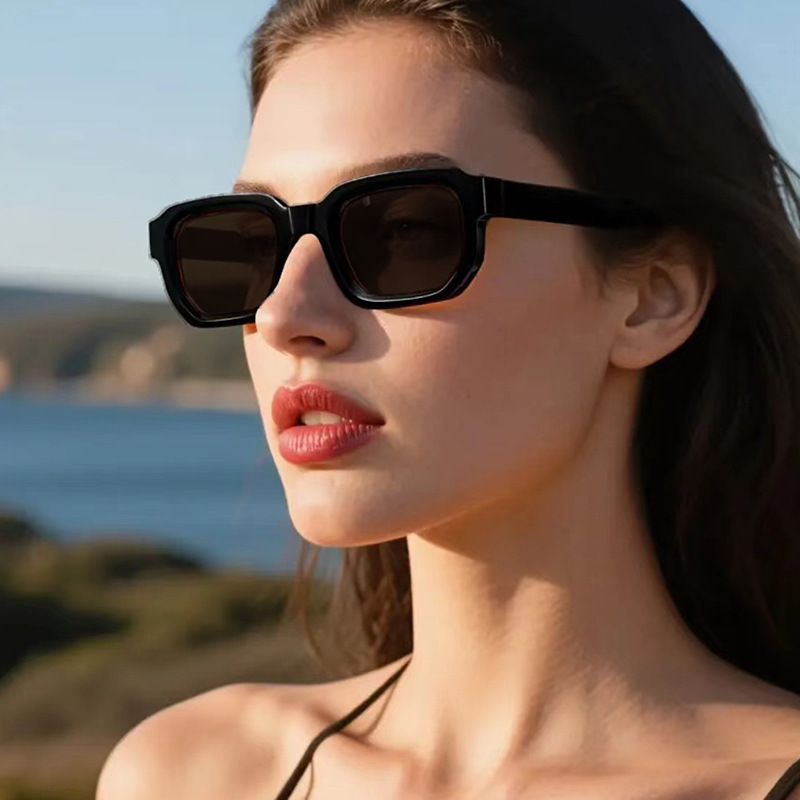 2025 欧美复古方形加厚小框时尚墨镜女Sunglasses跨境方框太阳镜|undefined