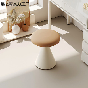 Minimalist Makeup Stool Dressing Table Stool for Girls Modern Simple Light Luxury High-End Internet Celebrity Master Bedroom Makeup Chair