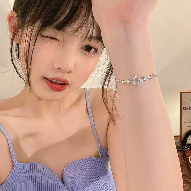 韩国花朵抽拉手链女ins轻奢小众设计高级感蝴蝶闺蜜手饰蝴蝶结
