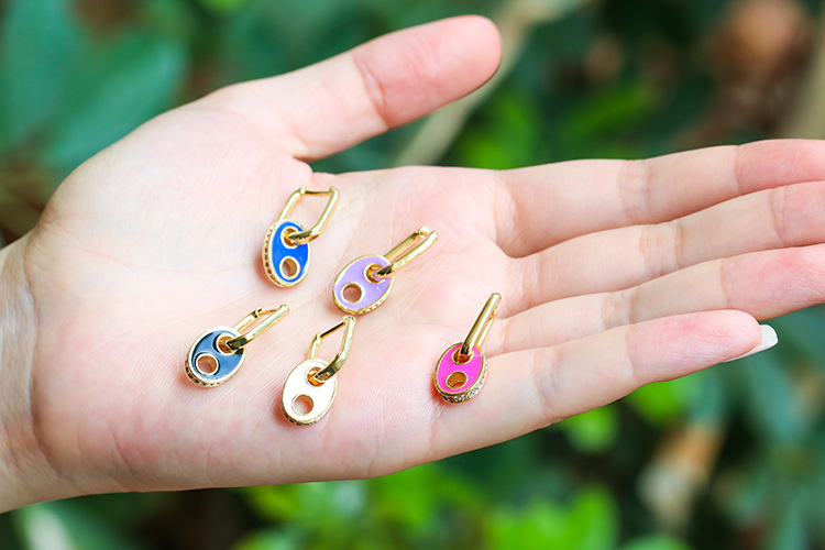 Unisex Gender Plating Design Retro Pig Nose Micro-inlaid Copper Earrings Wholesale