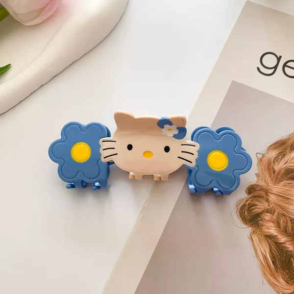 Blue flower kitty