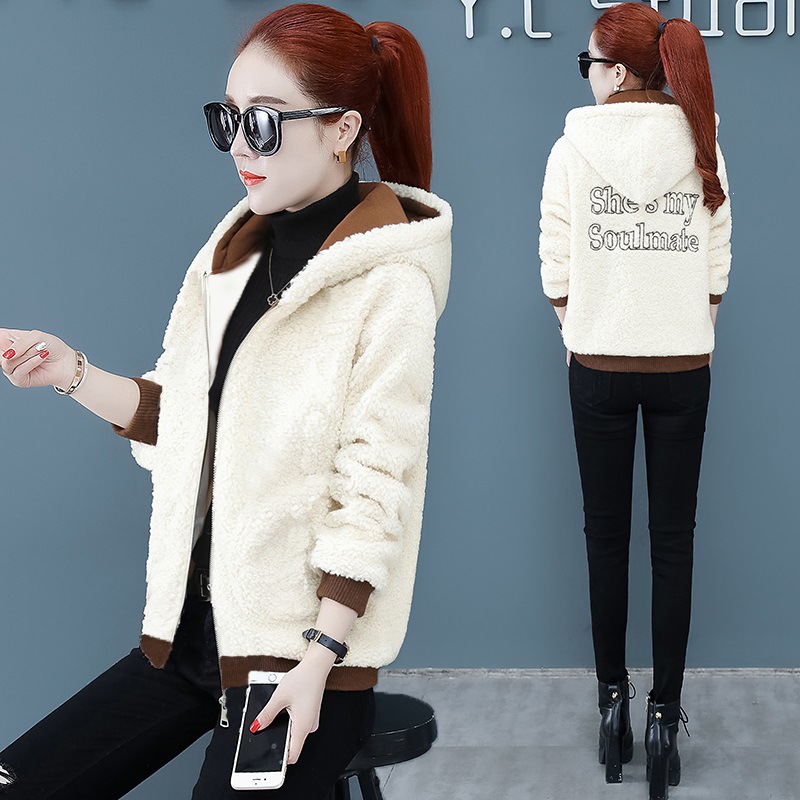 Women's 2026 Winter New Style Korean Loose Warm Coat with Faux Lambswool Thickened Coat, Chanel Style Hooded Outerwear