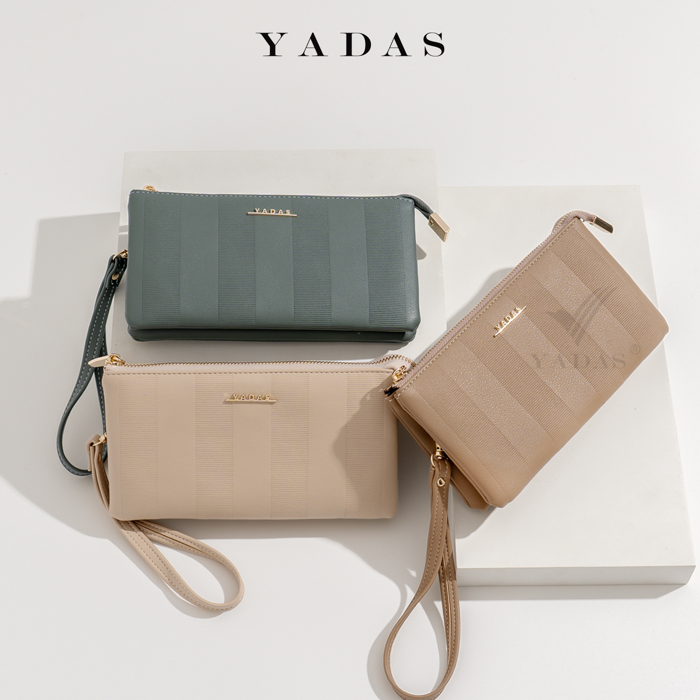 Monedero japonés simple para mujeres corto delgado y compacto cartera de estudiantes plegables nueva cartera de nicho encantadora