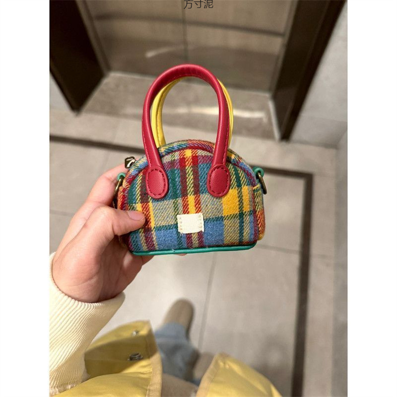 가을 겨울 여성용 가방 신상 레트로 미니 이어폰 가방 귀여운 동전 지갑 학생 통근용 숄더 크로스백