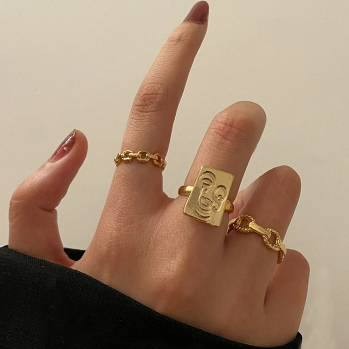 European And American Accessories Fashion Retro Smiling Face Opening Personality Trend Plain Ring Three-piece Set display picture 1