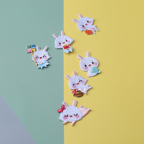 Yixiu embroidery cloth patch, computer embroidered stamp, fashionable cartoon bunny accessories, hand-burned edge clothing patch patch