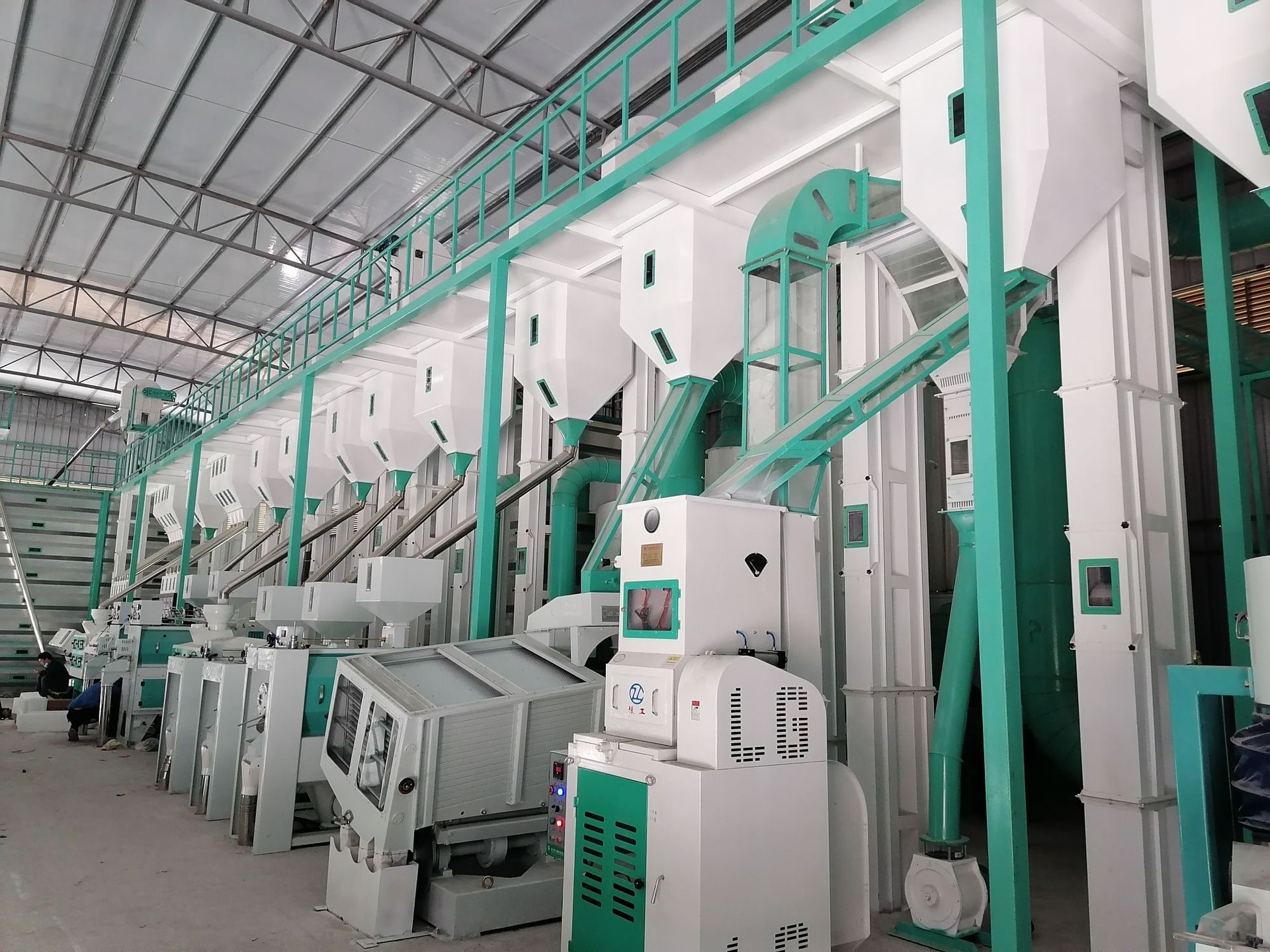 大型大米加工成套设备新型组合碾米机稻谷全自动化加工带抛光机