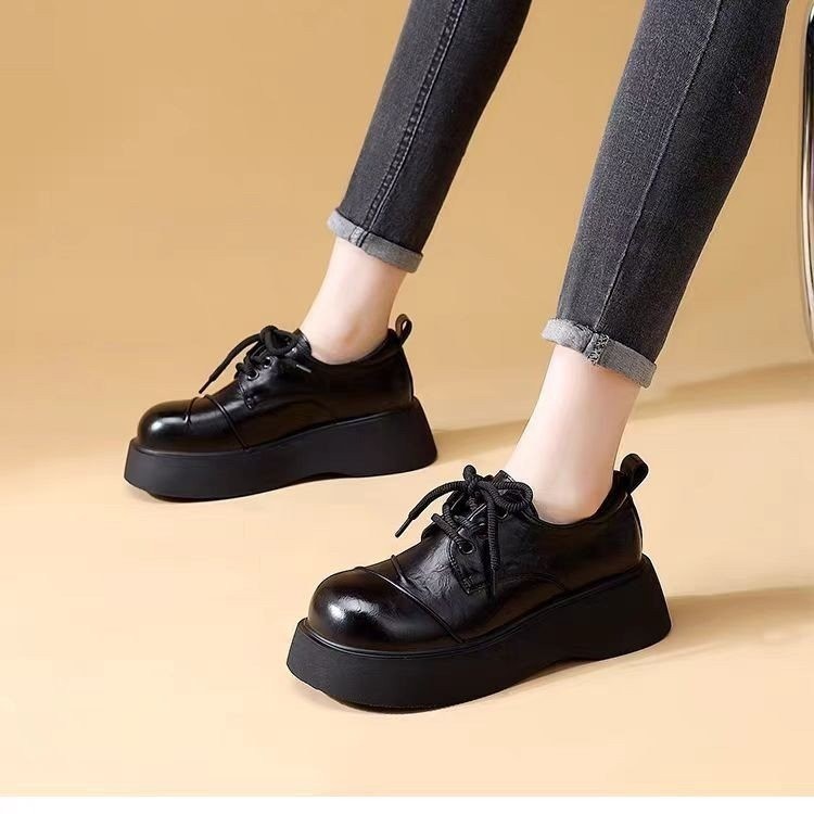 2026 primavera nueva cabeza redonda de cuero suave estilo británico Lefour zapatos de mujer cómodos ultraligeros antideslizantes anti-desgaste zapatos de cuero versátiles