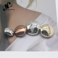 �ѼyĢ�������o��С���L�A��ɫ��͹�Ͻ����b����ë���_���b���