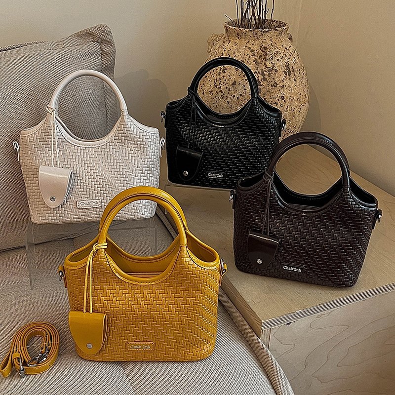 2026 Summer New Fashion Handbag, Niche High-Value Woven Bag, Large Capacity Single Shoulder Crossbody Bucket Bag for Women