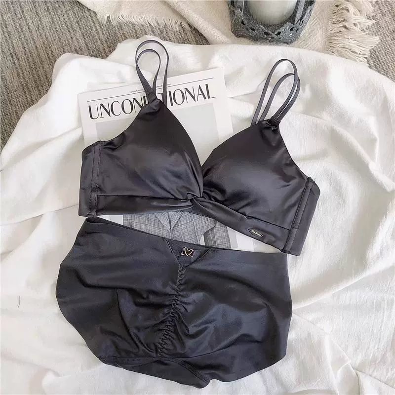 Underwear, supporting wireless bra, comfortable set, light luxury style, beautiful back
