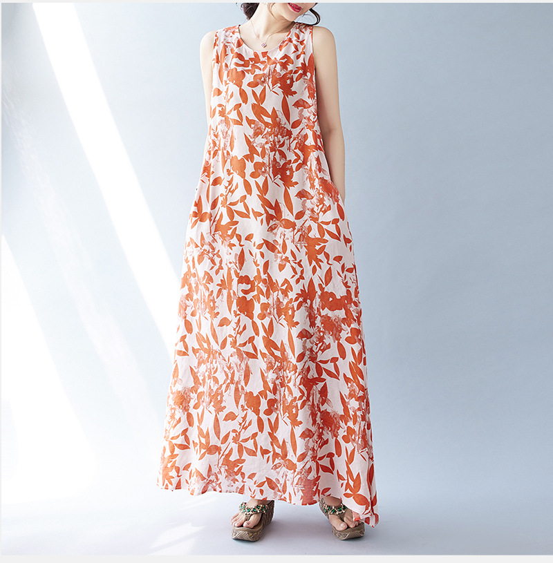 Real Shot Of The 2024 Summer New Bohemian Artistic Loose Sleeveless Round-neck Printed Mid-length Dress For Women_ecoleips.com