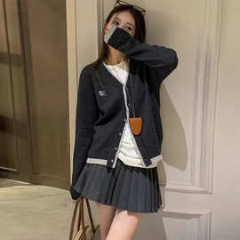 设计感撞色假两件v领长袖针织开衫女春秋季新款韩系慵懒减龄上衣