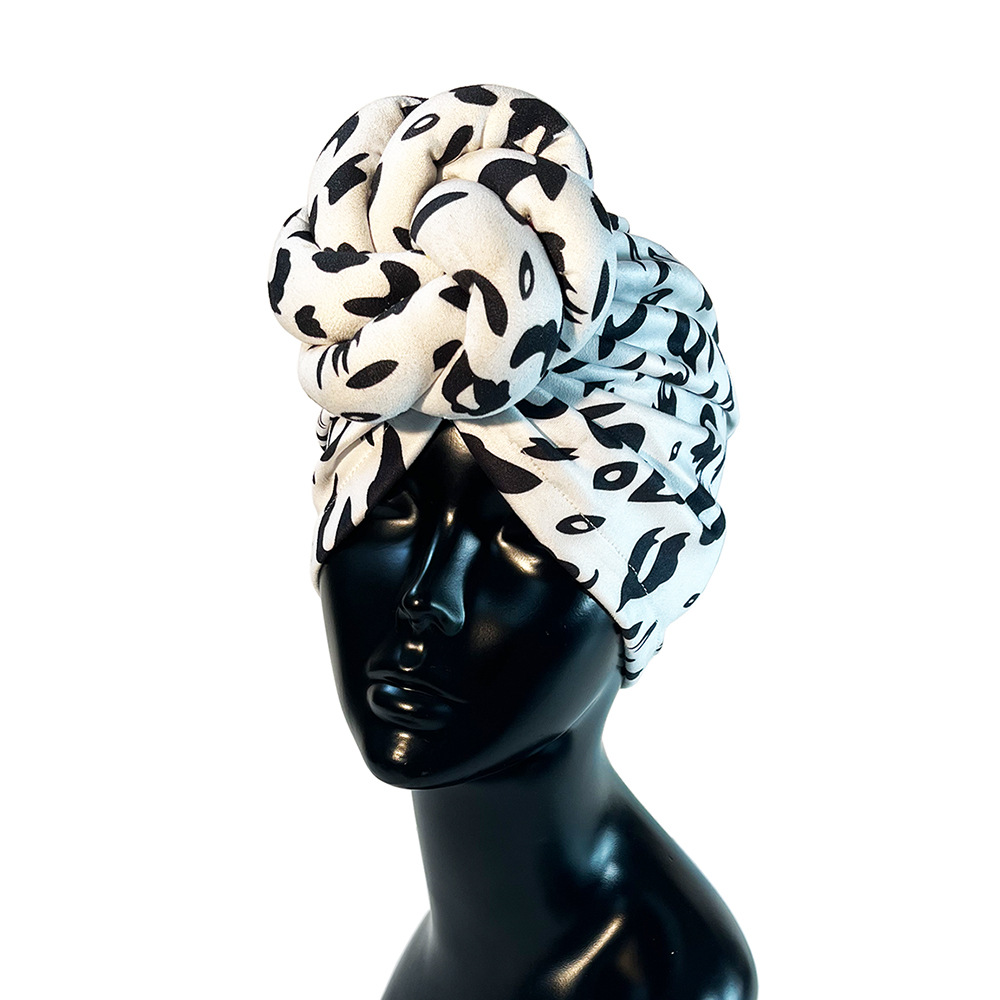 66g Weight Women's Casual Streetwear Color Block Eaveless Beanie Hat