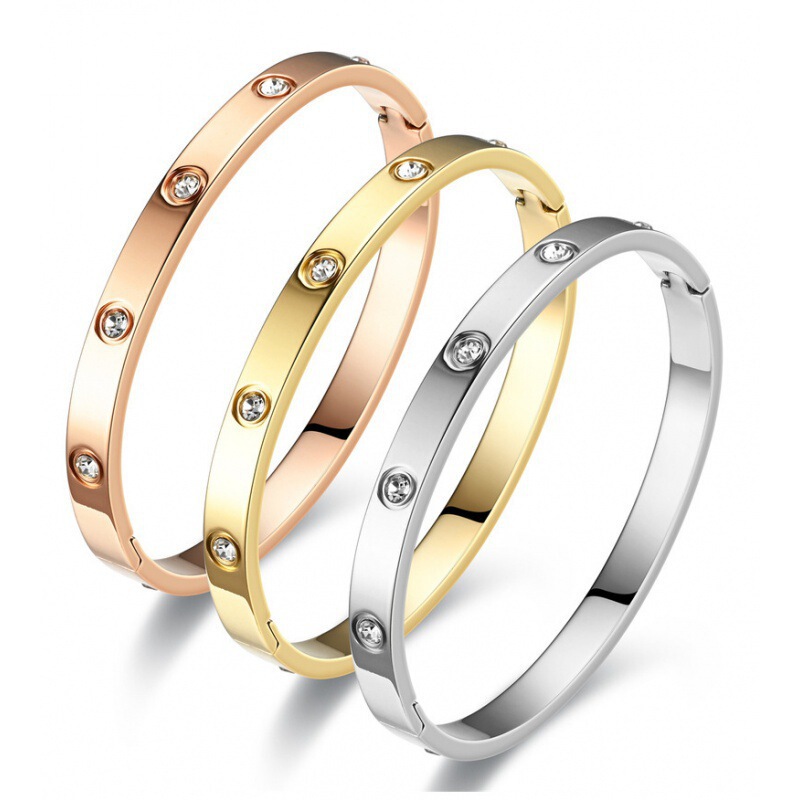 Korean version of the best selling full diamond fashion simple temperament card home bracelet net red with goods explosions open bracelet source factory Korean version of the best selling full diamond fashion simple temperament card home bracelet net red with goods explosions open bracelet source factory