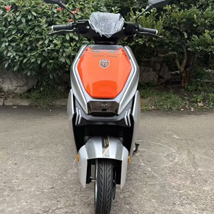 新款時尚成人電動摩托車新能源成人二輪電動摩托車電瓶車