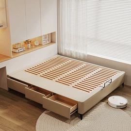 实木床;书架;餐桌