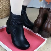 民族风复古短靴女粗跟马丁靴2025秋冬棉靴舒适冬季软底软皮妈妈鞋