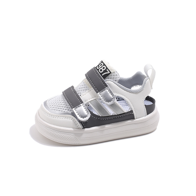 Sandalias infantiles 2025 nuevo estilo, medias sandalias para niños y niñas, con malla recortada, talla única, tallas 21-36, modernas, de una pieza, envío directo.