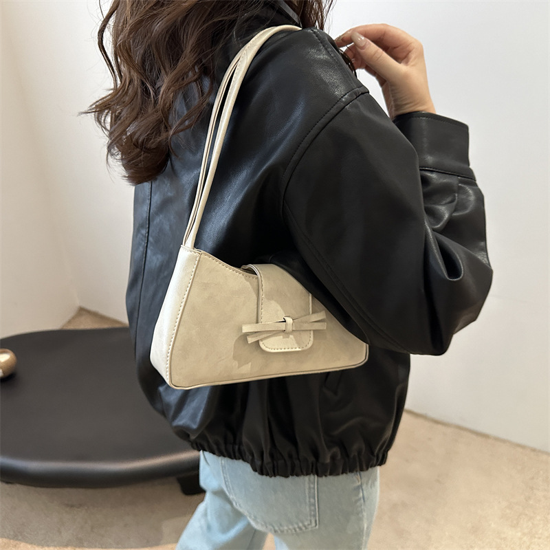 Bolsa de axila plateada para mujer de gran capacidad 2024 nueva moda nicho millennial hot girl estilo bolso de un solo hombro