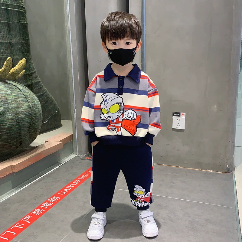 Одежда Ultraman, весенний костюм для мальчиков, красивая детская одежда, новинка 2025 года, весенне-осенний модный комплект из двух предметов для мальчиков