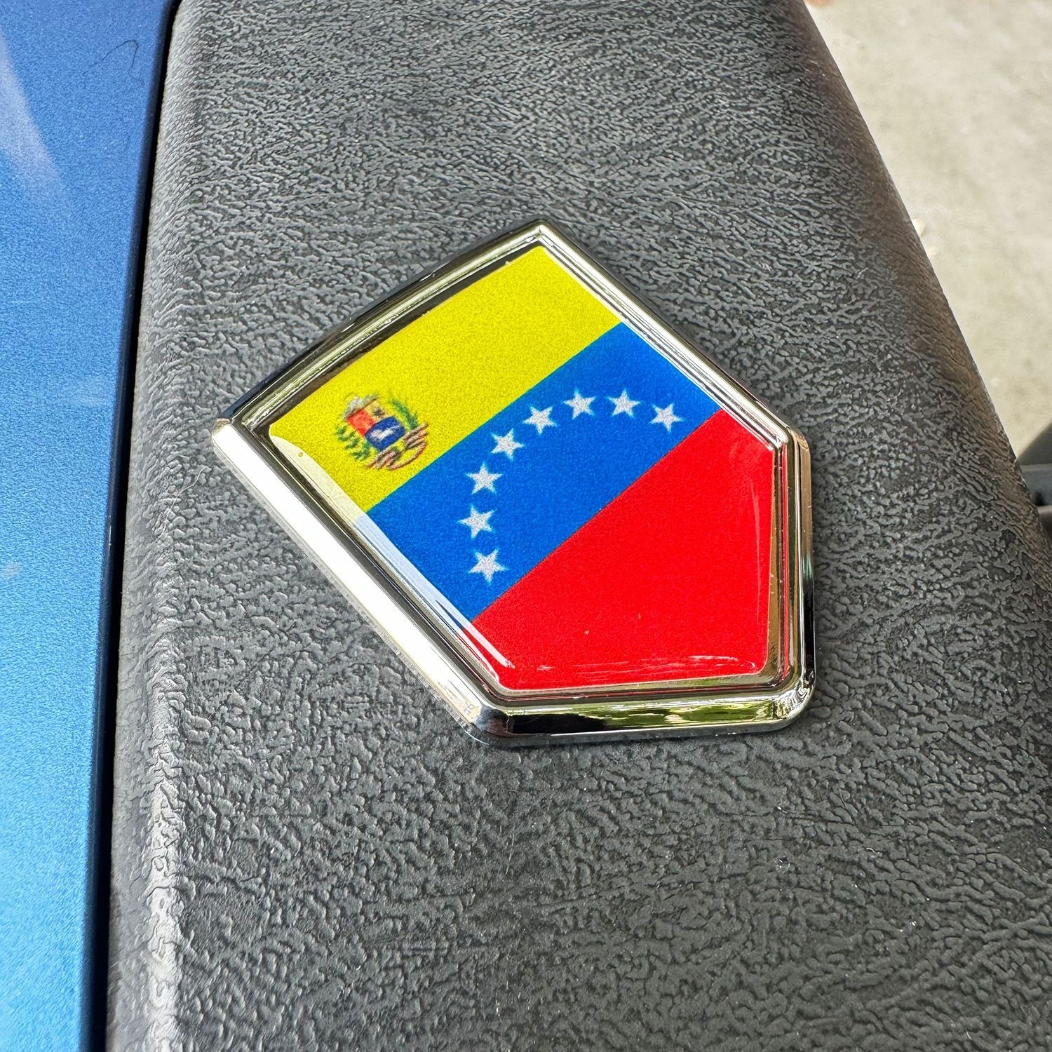 Amazon bandera nacional logotipo de automóvil de metal 3D estereoscópico bandera nacional auto etiqueta pegatinas mini etiqueta transfronteriza