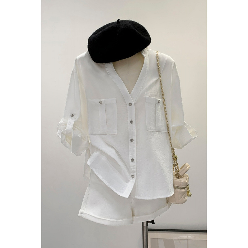 European Unique Single-Breasted Right Shoulder V Neck Loose Long-Sleeved Shirt for Women 2025 New Single Wear Top European Unique Single-Breasted Right Shoulder V Neck Loose Long-Sleeved Shirt for Women 2025 New Single Wear Top