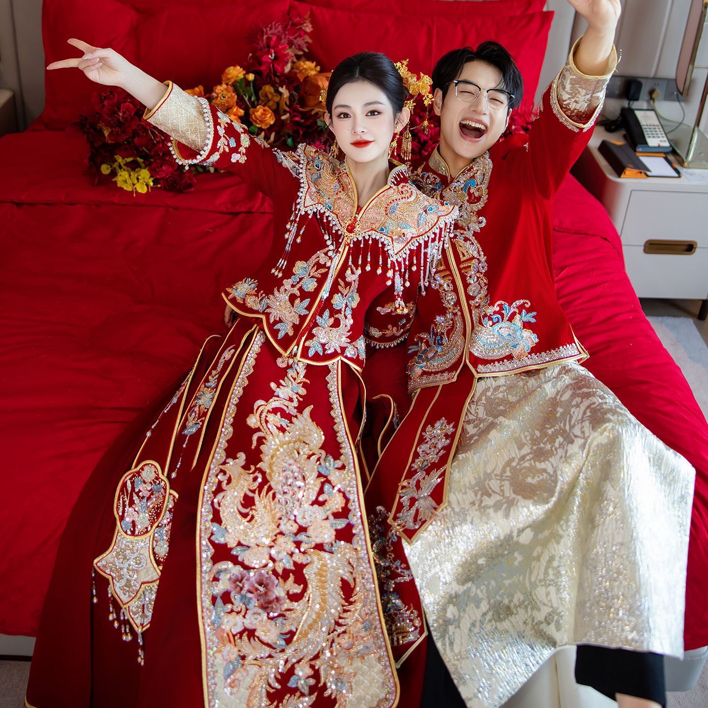 Xiuhe Wedding Dress with Cloud Shoulders 2025 New Style Bride Chinese Wedding Gown Plus Size Xiapei Wedding Attire Toast Dress