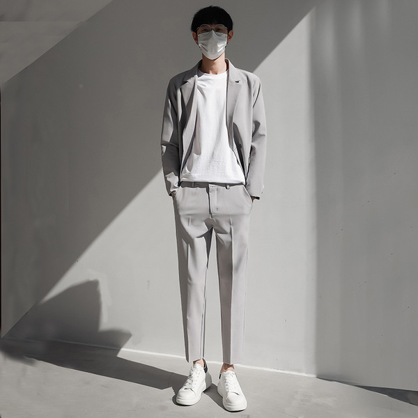Casual men's autumn suit