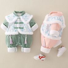 冬季披肩过年服衣服男女宝宝婴儿百天周岁宴连体衣加厚洋气外出服