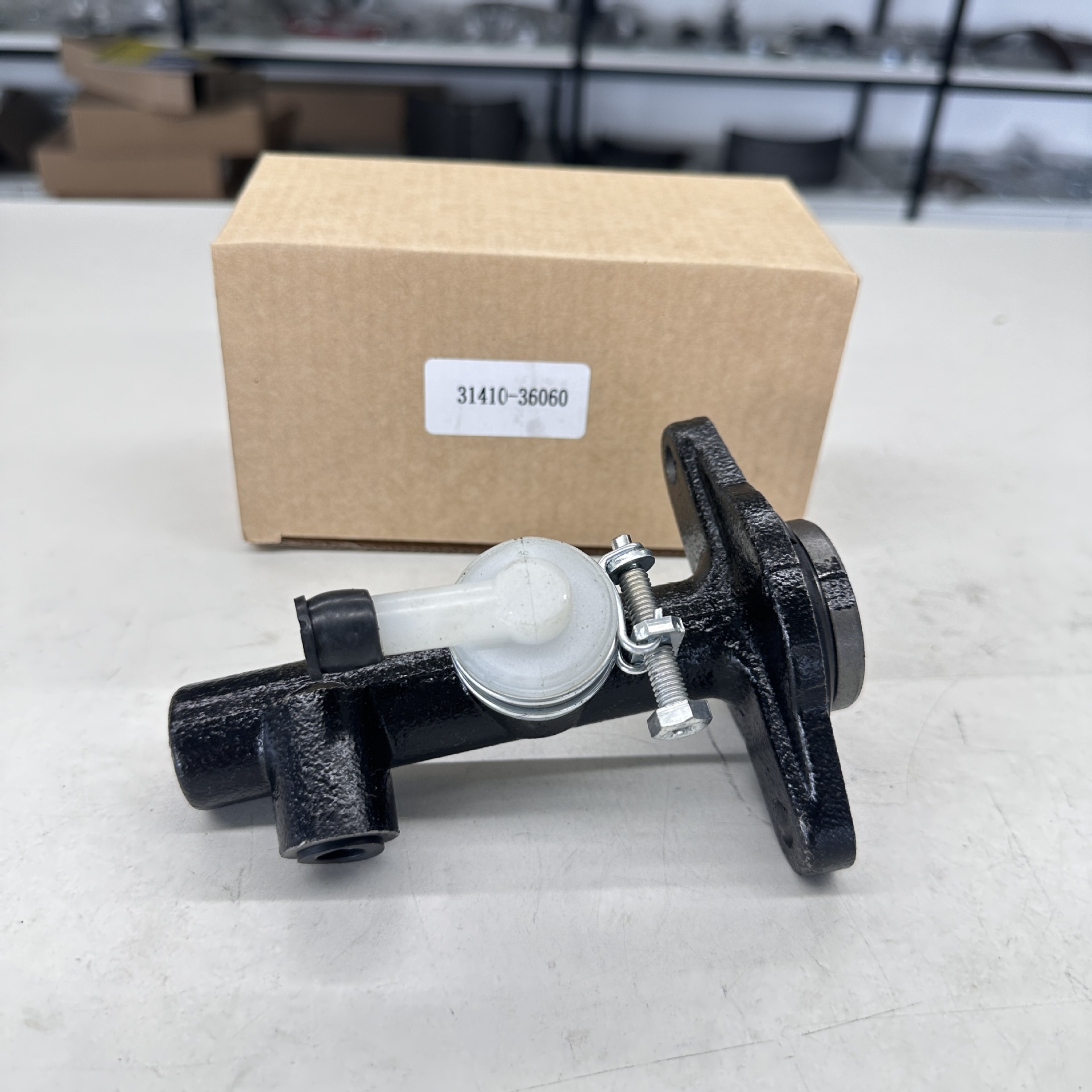 31410-36060 31401-36050 Is Suitable for Toyota Dyna Clutch Master Cylinder