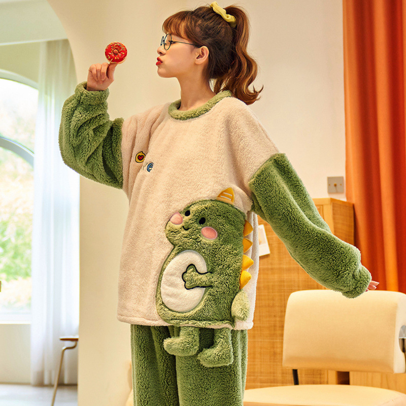 2023 pijamas de pareja de mujer de manga larga de felpa cálida suelta de dibujos animados de franela casual ropa de hogar traje de hombre
