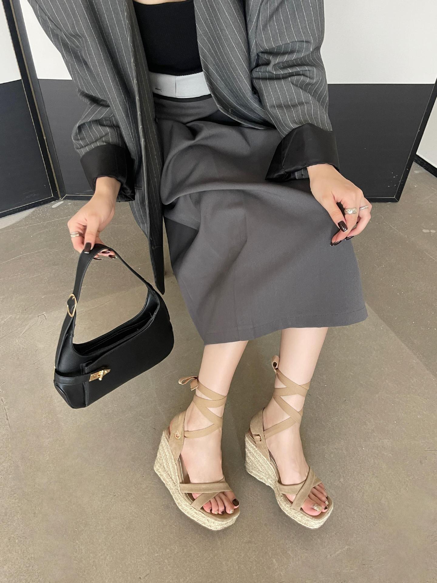 Espadrilles à talons compensés pour femme style français élégant_voghion.com