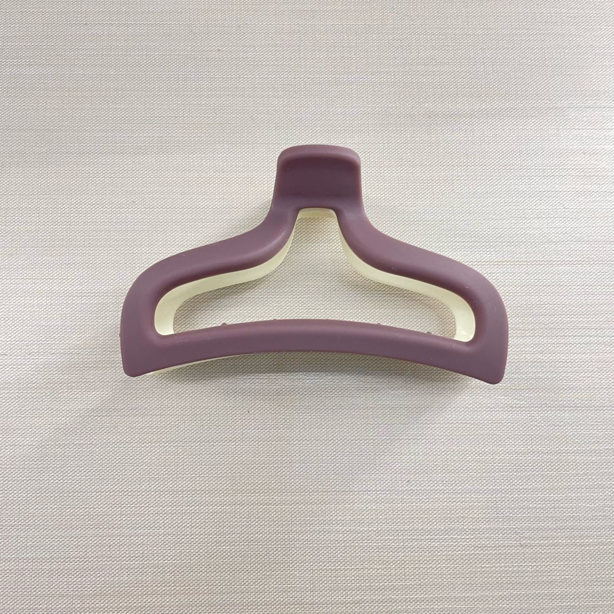 Oufeile superficie de dos colores AB textura esmerilada agarre cuchara trasera femenina alta Cola de Caballo tiburón clip accesorios para el cabello horquilla al por mayor