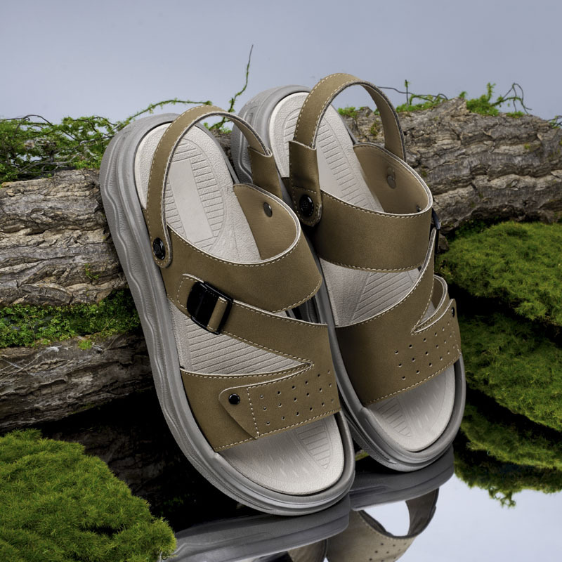 Sandalias para hombre ligero para el hogar al aire libre de doble uso antideslizante y resistente al desgaste 2025 verano nuevo estilo playa tendencia de moda chanclas image 5