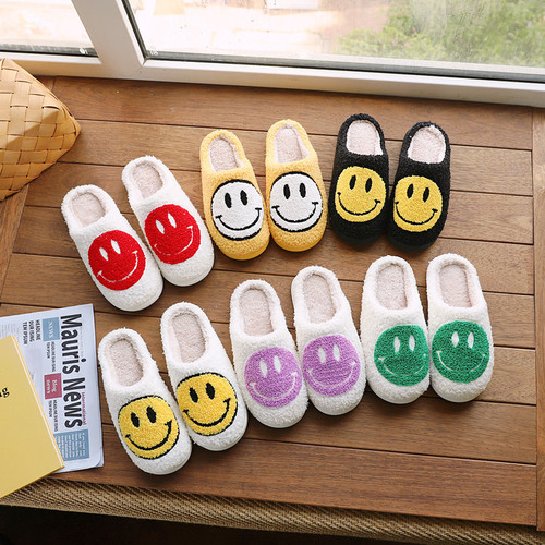 Cixi Younuo Shoes New Product Side Seam Big Face Couple Cotton Slippers Home Women's Cartoon Slippers Wholesale