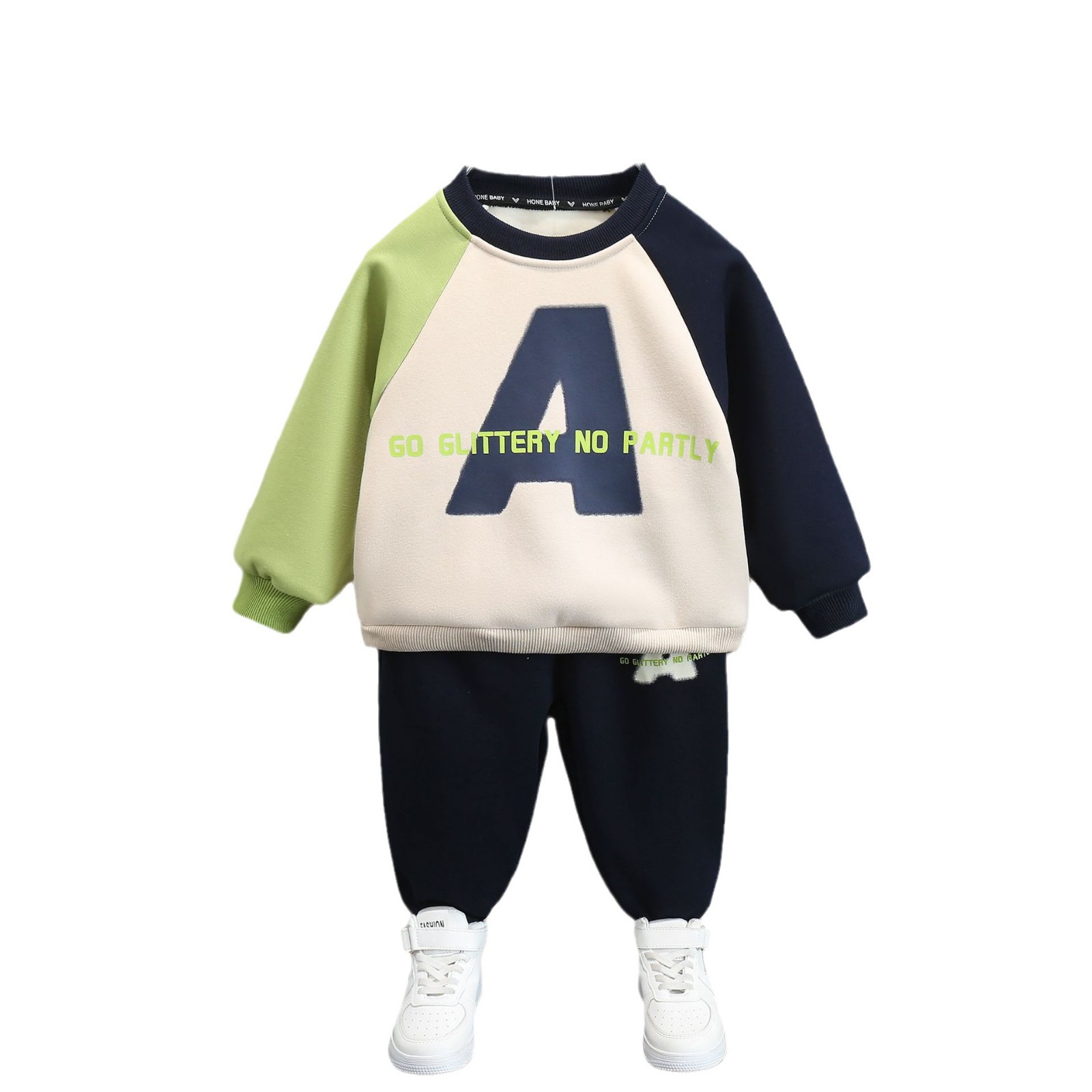 6745 Traje para niños Primavera y otoño Ropa de otoño para niños Estilo occidental Suéter de otoño e invierno para niños Conjunto de dos piezas más terciopelo para bebés Invierno