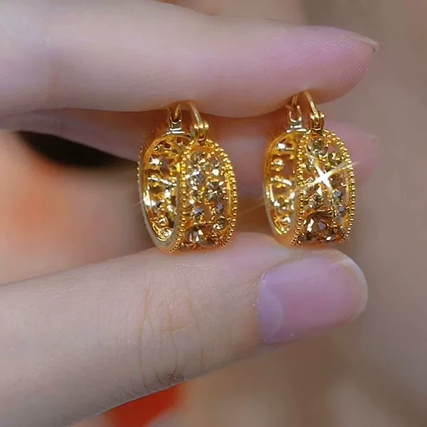 French Retro Exquisite High-end Sense Full Zirconium Ring Ear Buckle Niche Design Entry Luxury Niche Celebrity Style Fashion Earrings