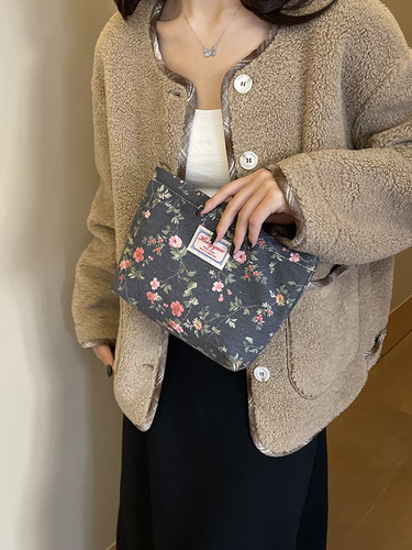 Wholesale Export Canvas Makeup Bag Lipstick Coin Purse Handbag Portable Toothbrush And Toothpaste Storage Bag For Women 2025 New Arrival