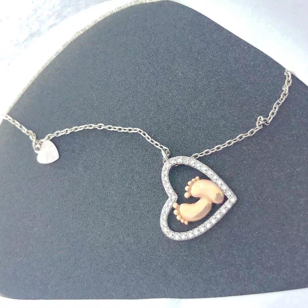 All Seasons Season Unisex Gender 925 Sterling Silver Cable Chain Plating Heart Shape Footprint Pendant Necklace