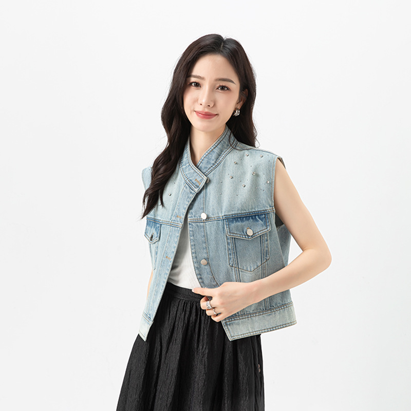 时髦感斜门襟牛仔马甲女夏季新款手工缝钻宽松显瘦无袖外套