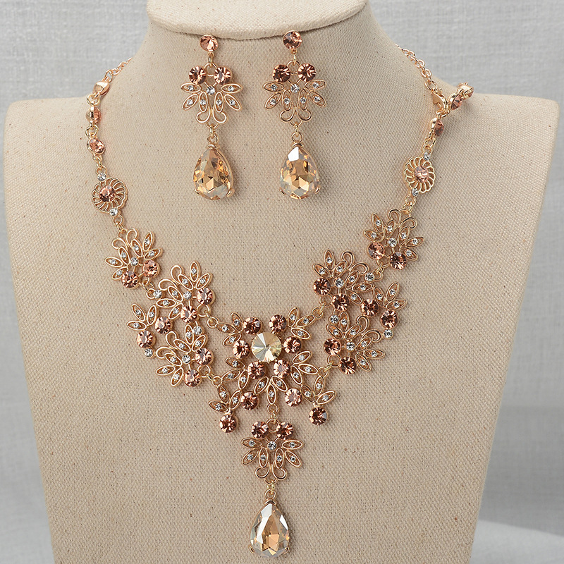 TL102_O 스타일_귀걸이 18K 골드 화이트 다이아몬드 + 샴페인 다이아몬드 + 샴페인 글라스 (심플 스타일)