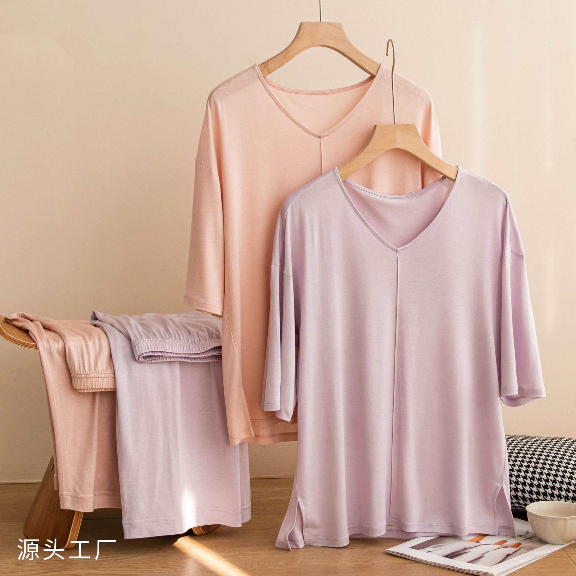 여성이 밖에서 입을 수 있는 100% 멀버리 실크 홈웨어 세트, 브이넥 티셔츠와 바지, 루즈하고 시원한 잠옷 투피스 세트